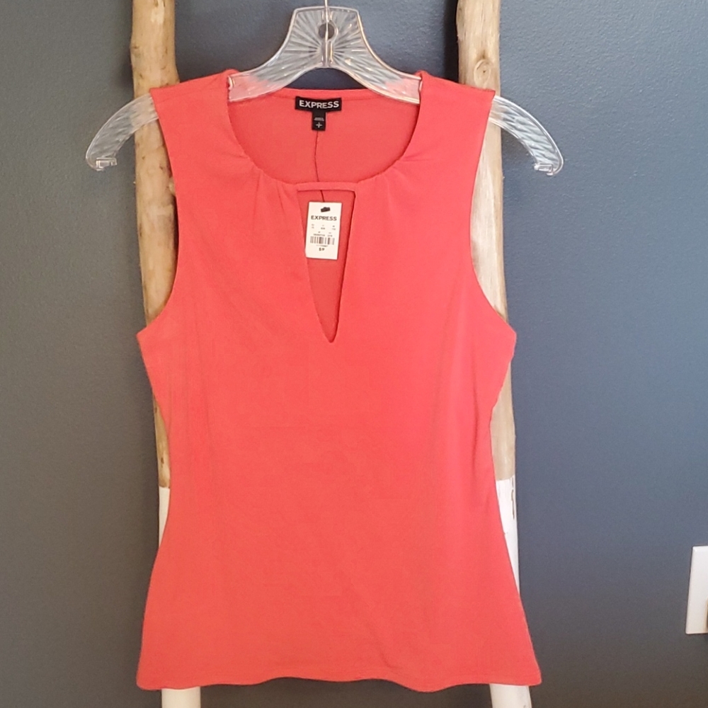 Express bright orange V-neck front keyhole sleeveless blouse tank top. NWT Small